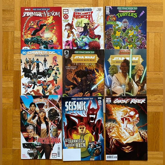 Comic books for sale (21 books total) - Picture 1 of 2